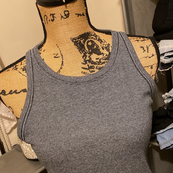 AMERICAN EAGLE tank top size women’s medium - Picture 2 of 8